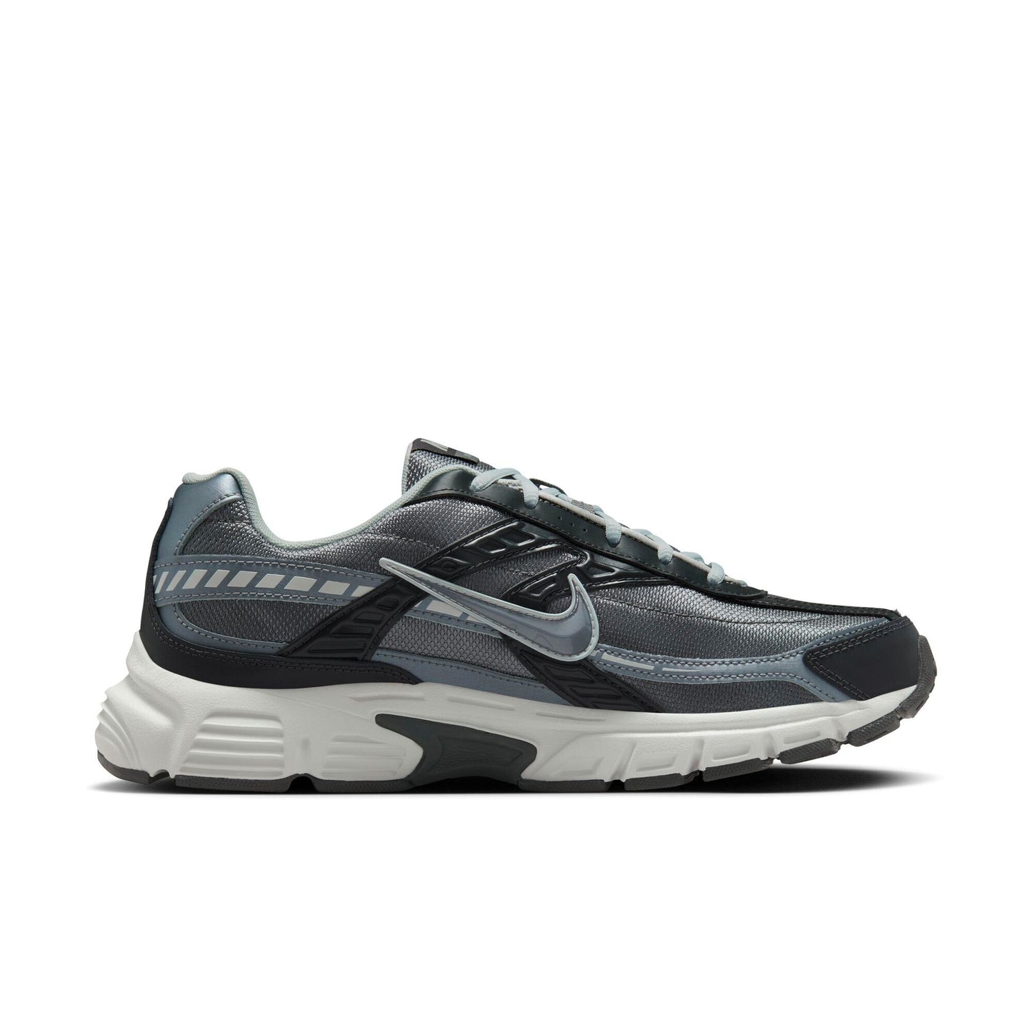 NIKE INITIATOR